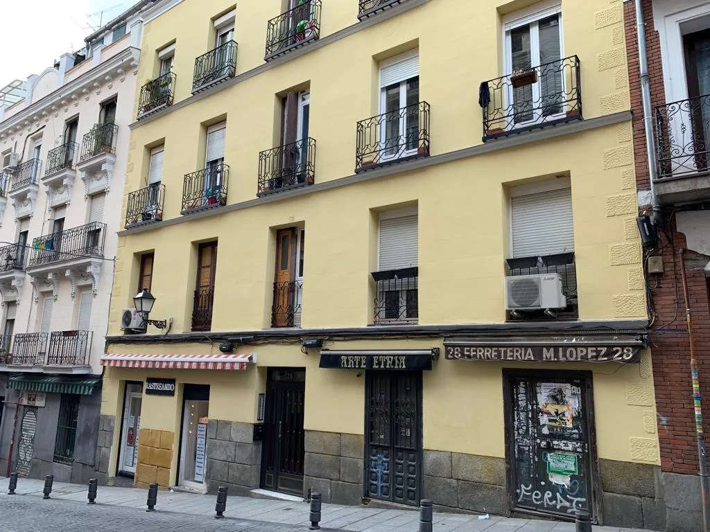Se vende vivienda en calle Carlos Arniches