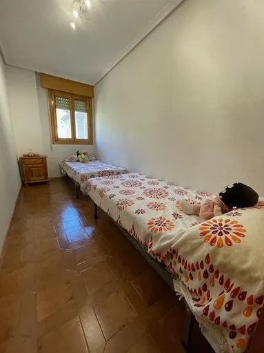 CASA EN PRIEDALAVES (Avila)