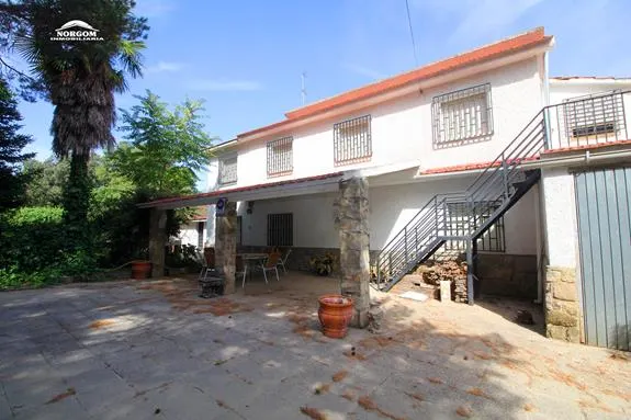 CHALET INDEPENDIENTE en EL ESCORIAL